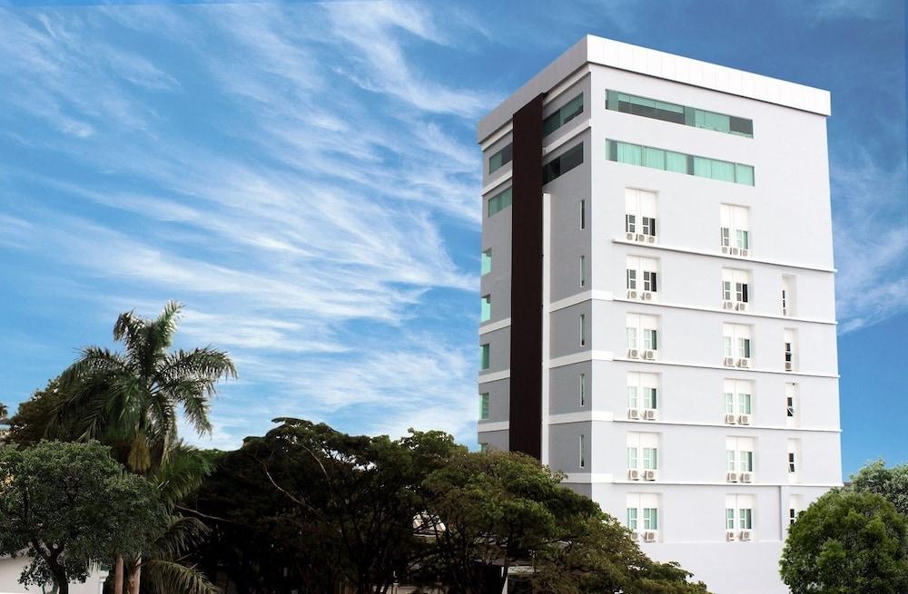 Demelia Hotel Macáçar Exterior foto